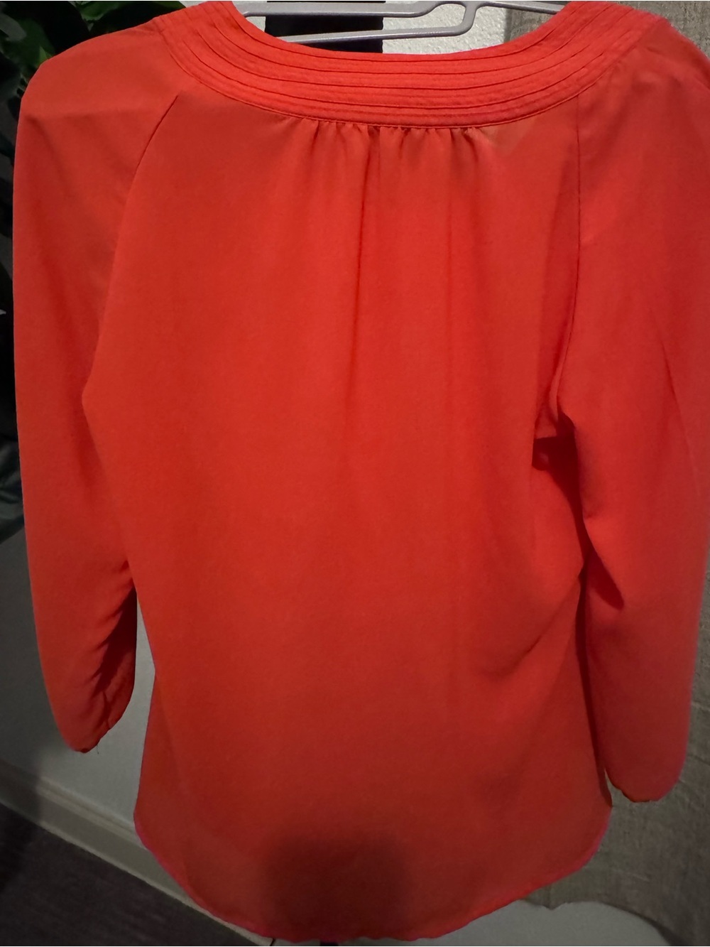 Banana Republic Coral Red 3/4 Sleeve Blouse Size M - Picture 2 of 4